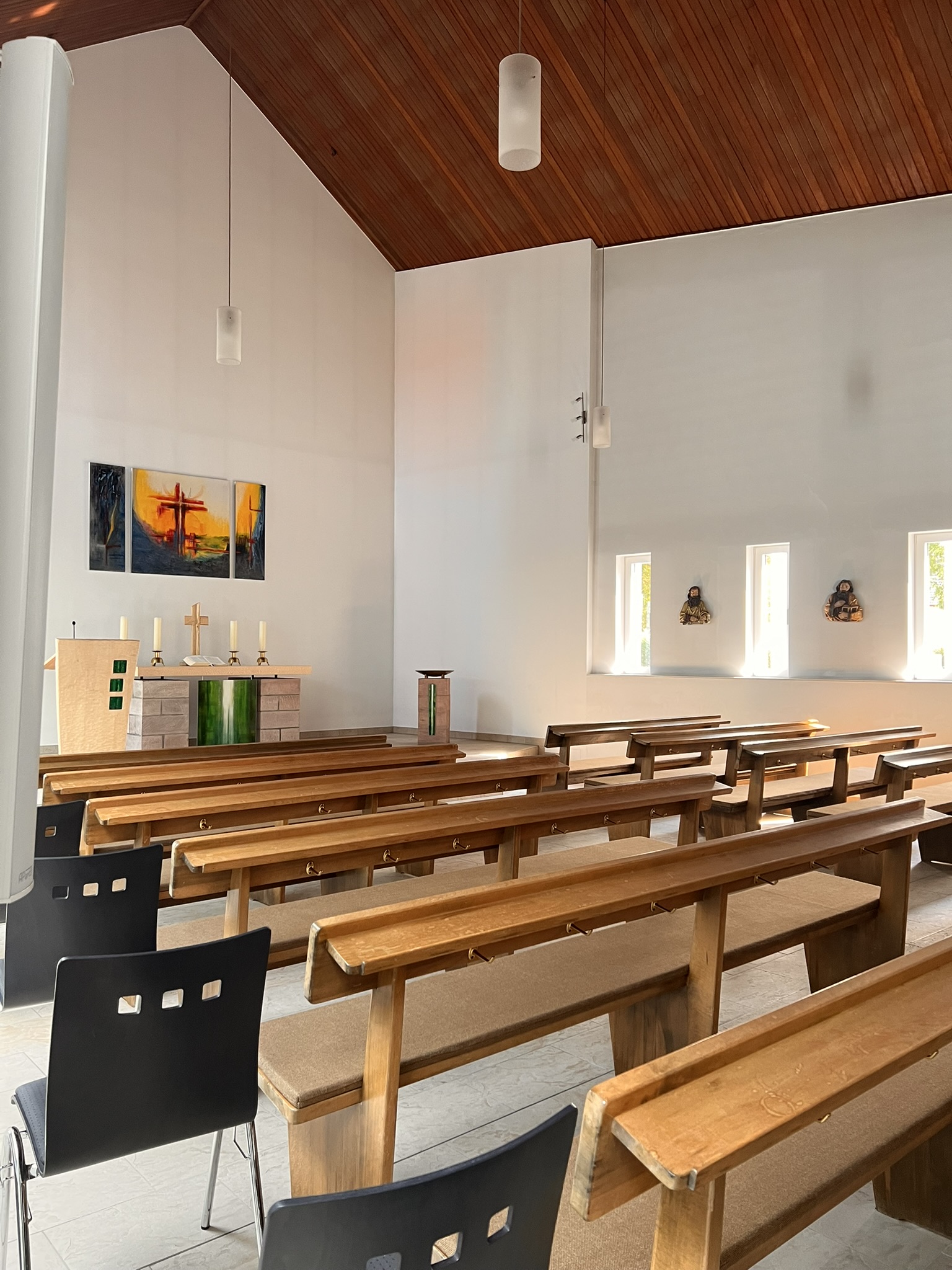 Kühler Kirchenraum